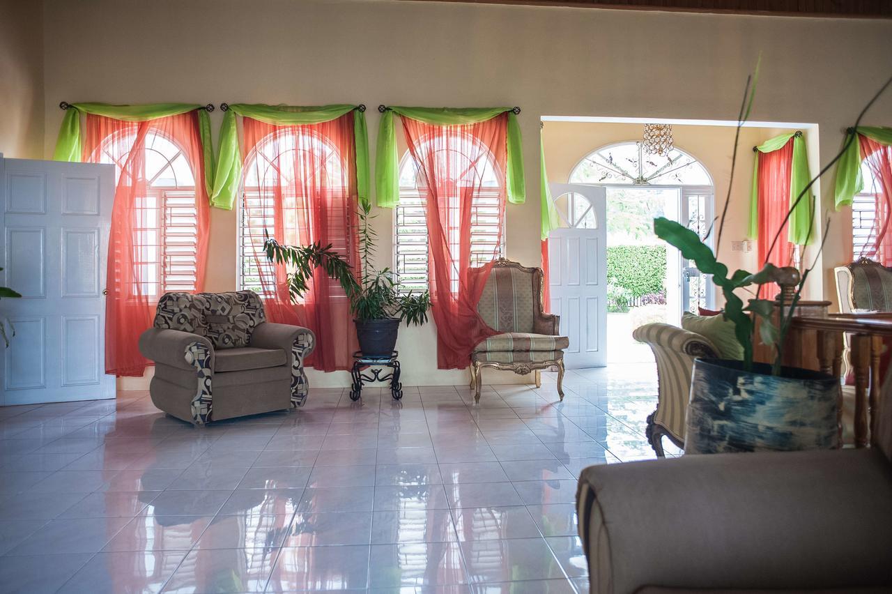 Diamond Villa Guest House مونتيغو باي المظهر الخارجي الصورة