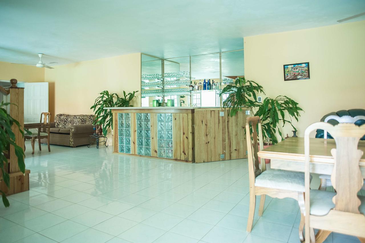 Diamond Villa Guest House مونتيغو باي المظهر الخارجي الصورة