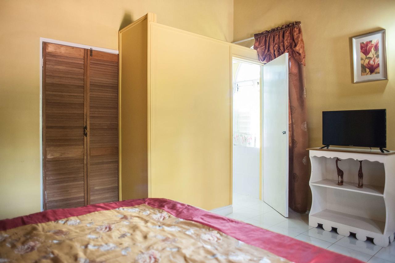 Diamond Villa Guest House مونتيغو باي المظهر الخارجي الصورة