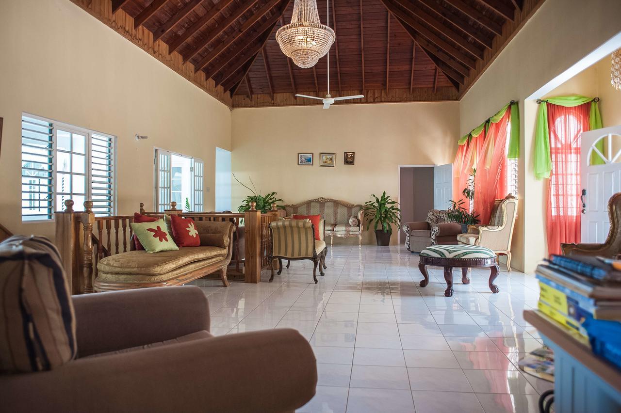 Diamond Villa Guest House مونتيغو باي المظهر الخارجي الصورة