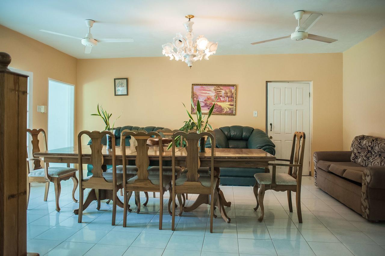 Diamond Villa Guest House مونتيغو باي المظهر الخارجي الصورة